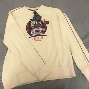 I am selling a sweater